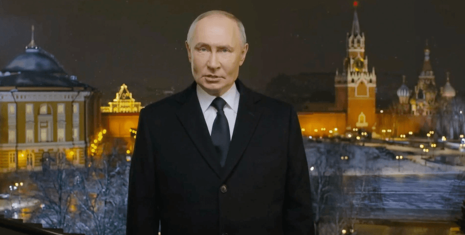 в новогоднем обращении путина заметили странный инцидент