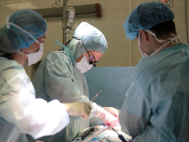 Младенцу восстановили череп после падения со стола